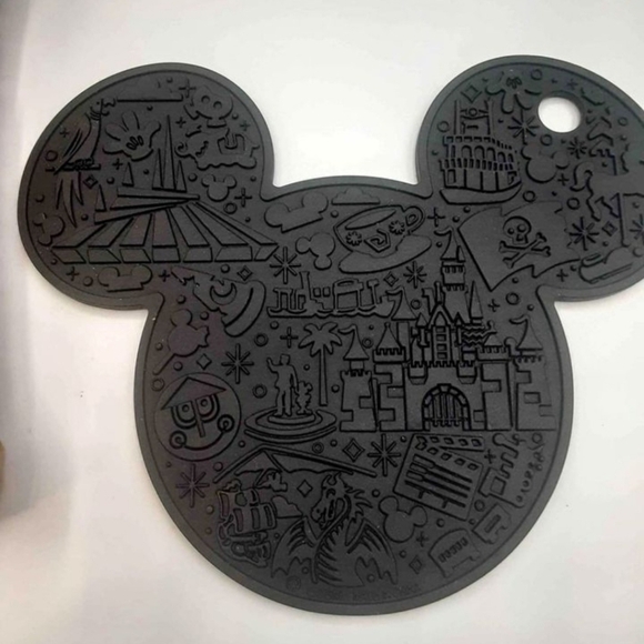 Antique 1940s Gund Mickey Mouse and Trivet - Picture 2 of 6